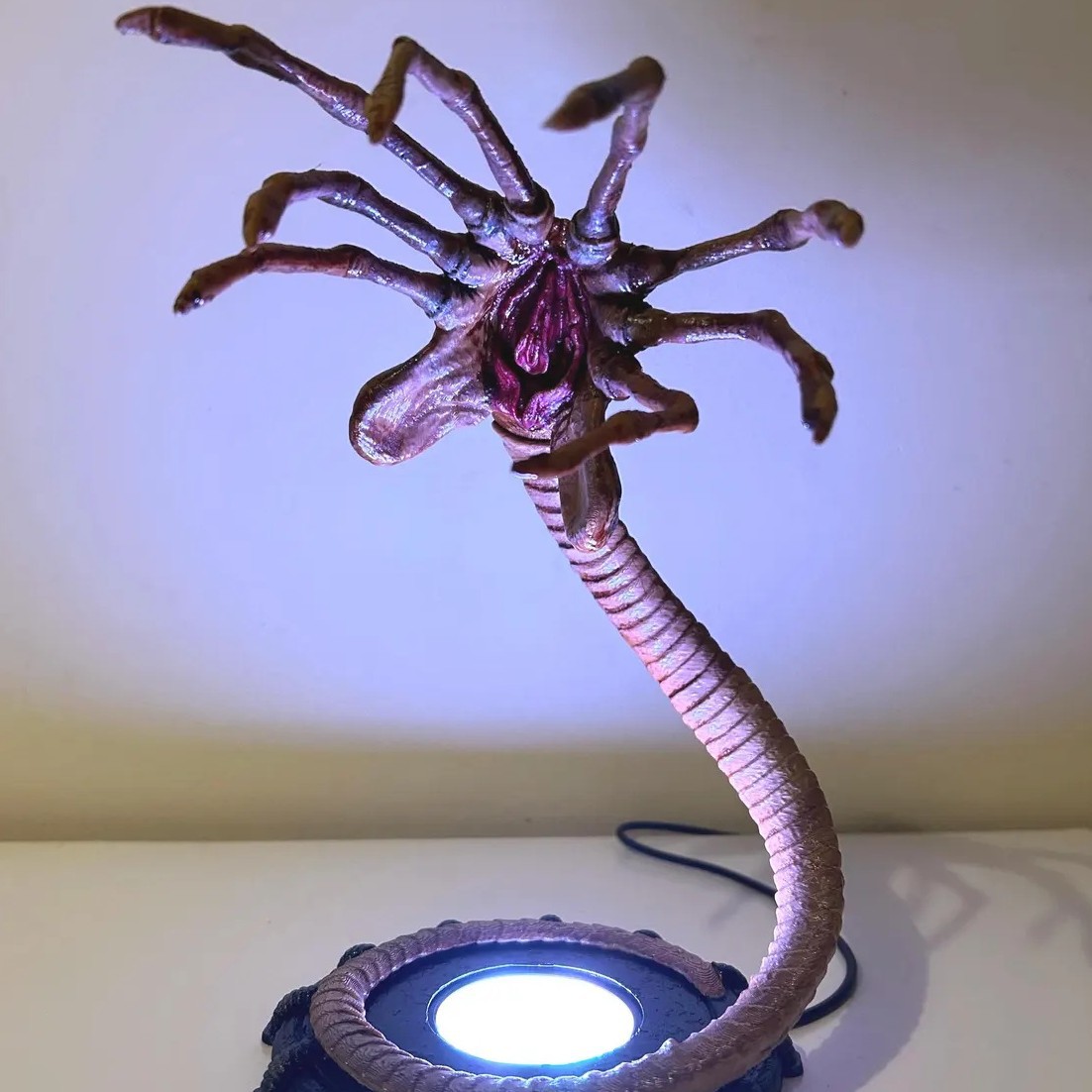 Alien Facehugger Lampe Nachtli – Neon Sign Party Bewertung und Preis
